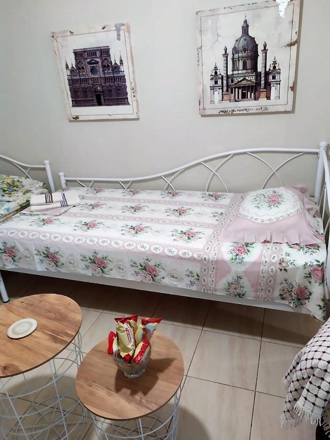 Retro Beach House Néa Péramos Екстериор снимка