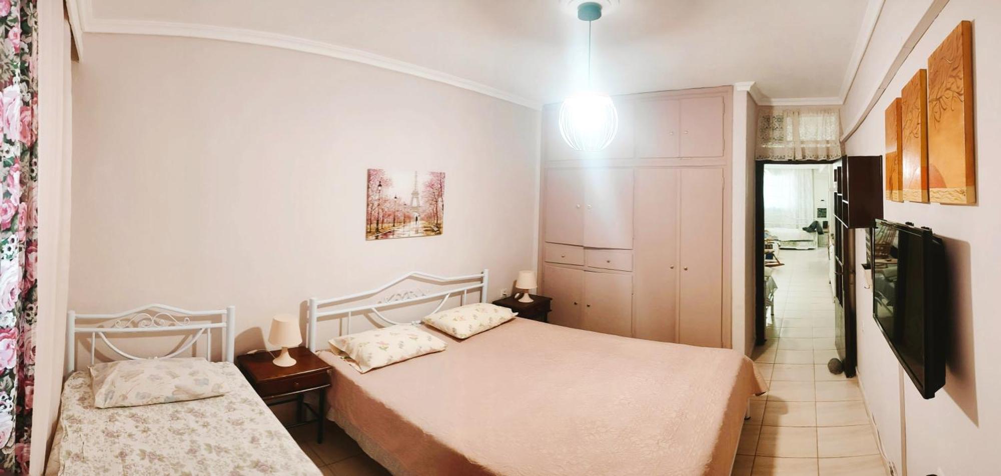 Retro Beach House Néa Péramos Екстериор снимка