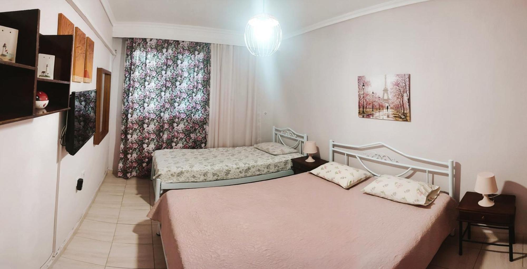 Retro Beach House Néa Péramos Екстериор снимка