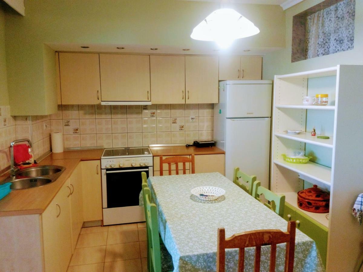 Retro Beach House Néa Péramos Екстериор снимка