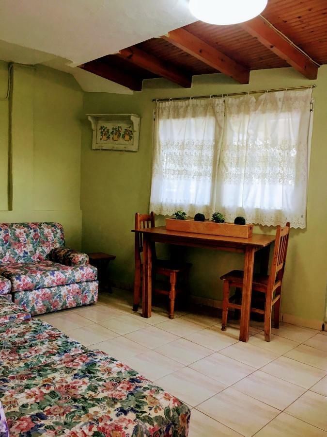Retro Beach House Néa Péramos Екстериор снимка